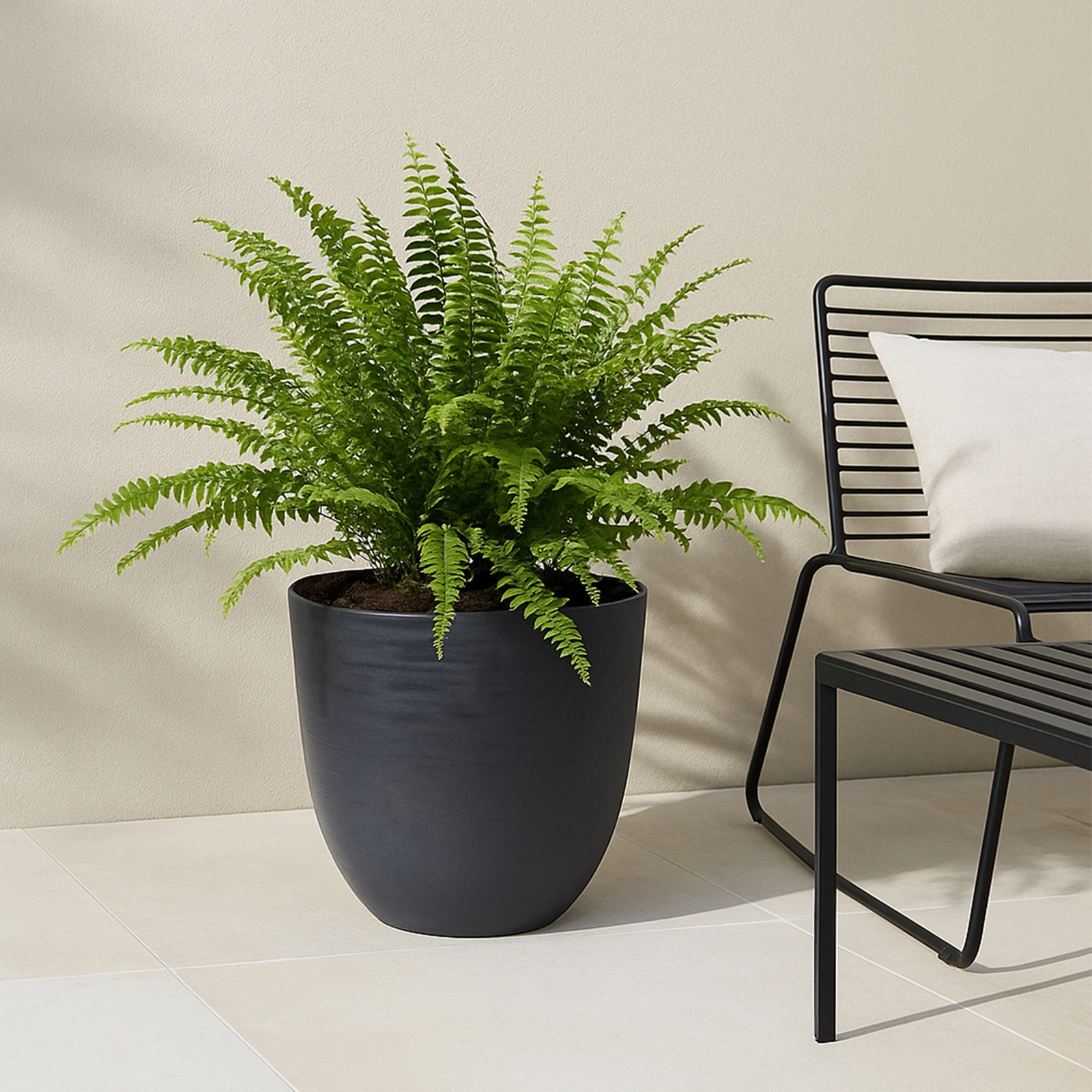 Respect Black 38cm Milano Self-Watering Planter