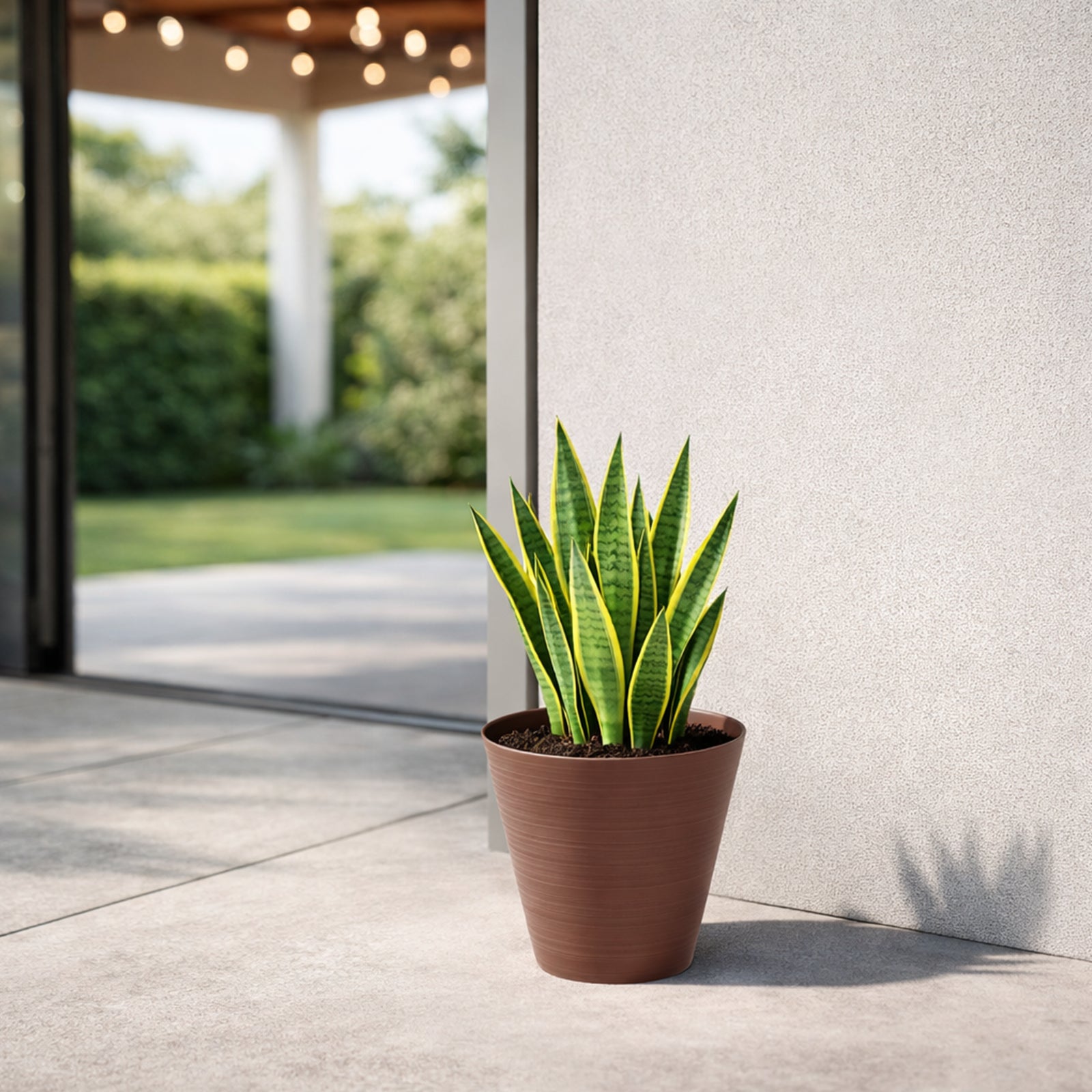 Respect Brown 25cm Terracotta Repot Self-Watering Planter